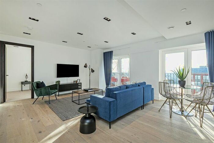1 Bedroom Flat To Rent In Keybridge Tower, Exchange Gardens, London, SW8