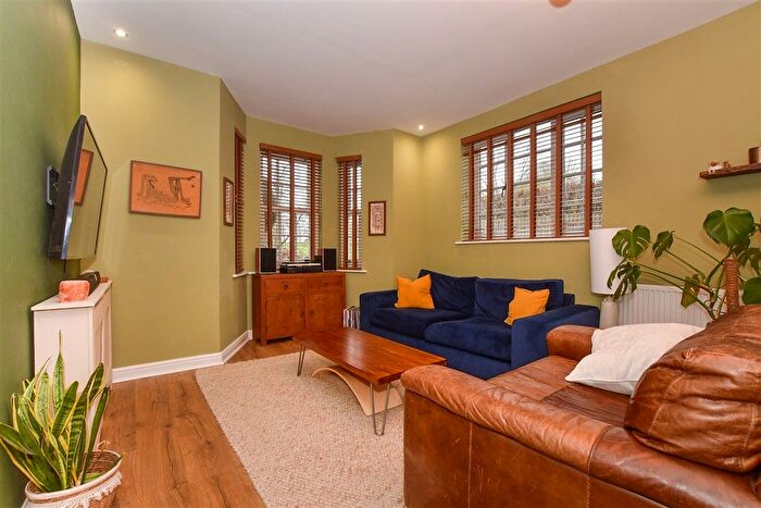 3 Bedroom Semi-detached House For Sale In Three Fields Road, Tenterden, Kent, TN30