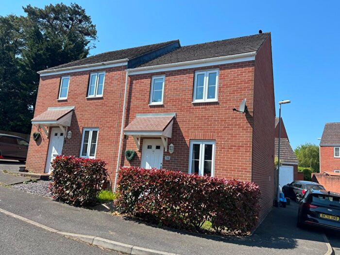 3 Bedroom Semi-Detached House For Sale In Waterer Way, Shepton Mallet, BA4