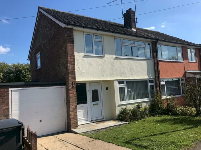 3 Bedroom House To Rent In West Drive, Wethersfield, Braintree, CM7