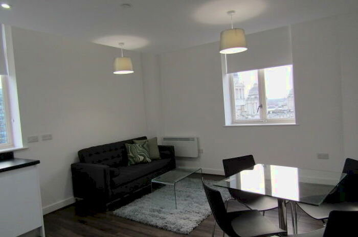 2 Bedroom Apartment To Rent In The Strand, Liverpool, L2
