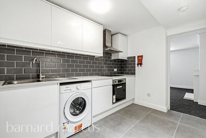 2 Bedroom Flat To Rent In St. James's Road, Croydon, CR0