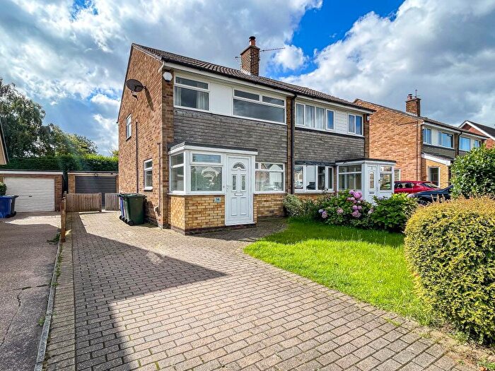 3 Bedroom Semi-Detached House To Rent In Westmorland Way, , Sprotbrough, DN5