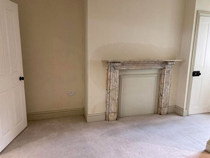 1 Bedroom Flat To Rent In High West Street, Dorchester, DT1