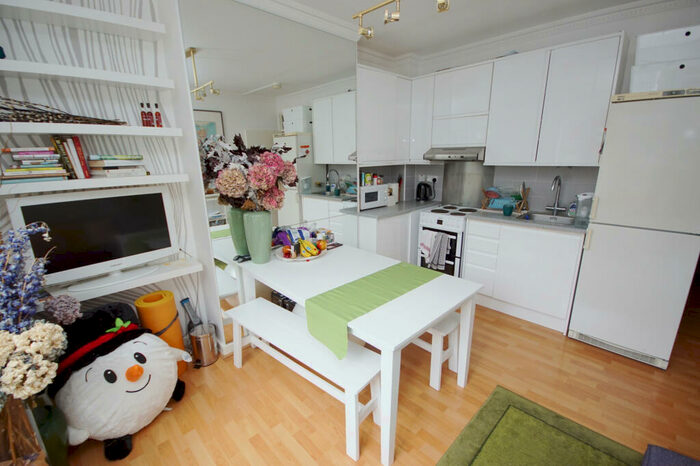 2 Bedroom Apartment To Rent In Cranleigh Street, Euston, NW1