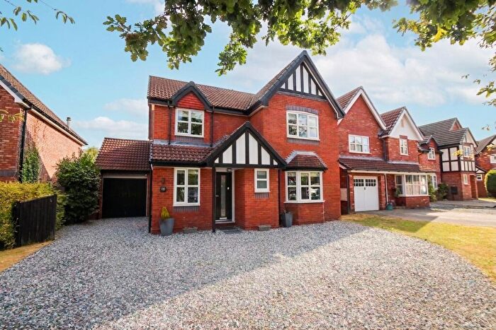 4 Bedroom Detached House For Sale In White Hart Gardens, Hartford, CW8