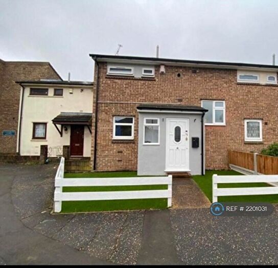 3 Bedroom Terraced House To Rent In Canterbury Close, Basildon, SS14