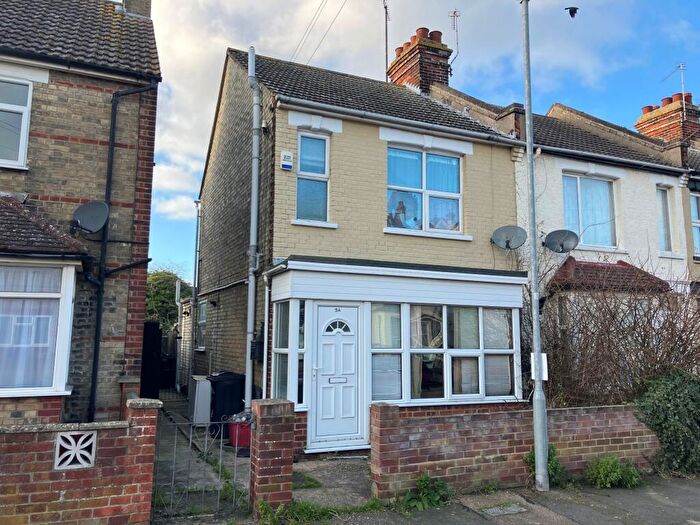 2 Bedroom Flat For Sale In Fairfield Road, Clacton-on-Sea, CO15