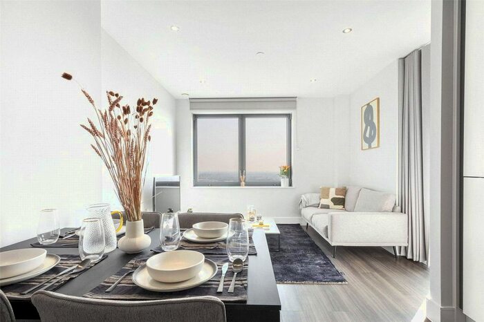 1 Bedroom Flat To Rent In Uncle Southall, Merrick Road, Southall, UB2