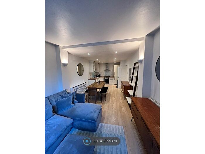 1 Bedroom Flat To Rent In Clapham Road, London, SW9