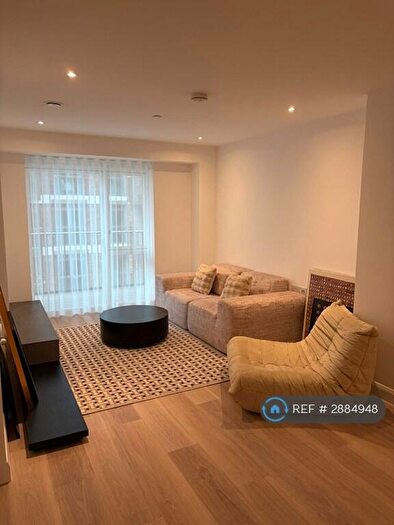 2 Bedroom Flat To Rent In Ellipse House, London, E16