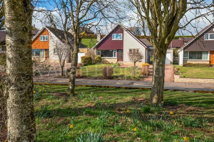 3 Bedroom Detached House For Sale In North Loch Road, Forfar, DD8