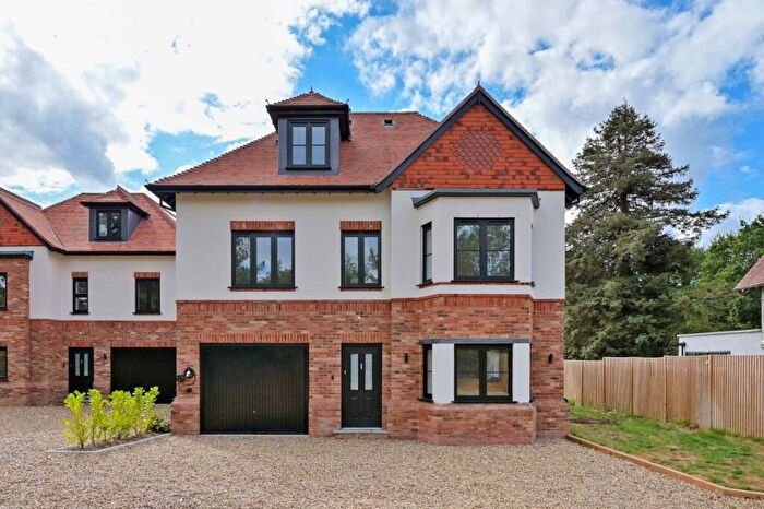 5 Bedroom Detached House For Sale In Kimbers Lane, Maidenhead, SL6
