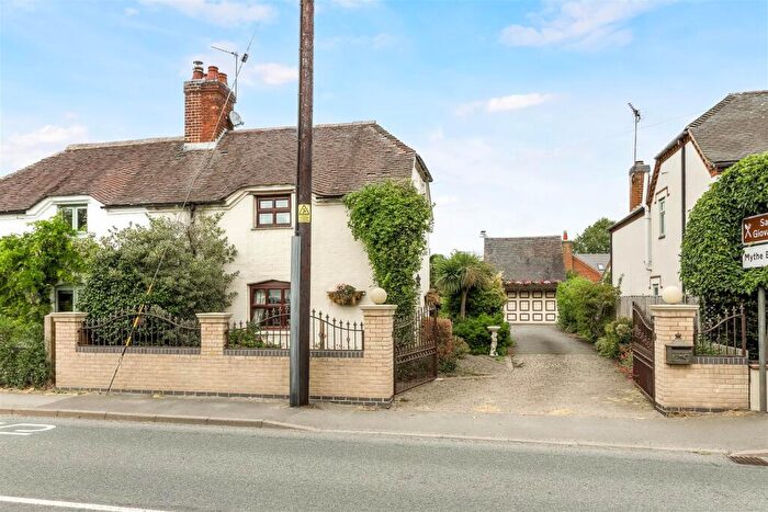 3 Bedroom Character Property For Sale In Main Road, Twycross, CV9