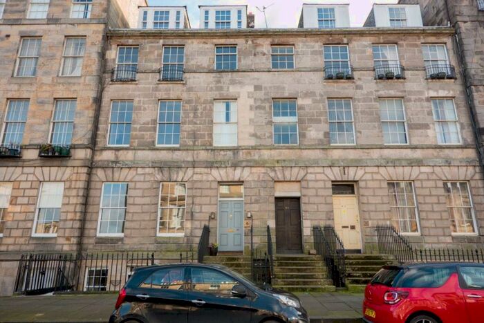 2 Bedroom Flat To Rent In Broughton Place, Edinburgh, EH1