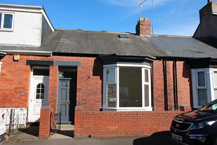 2 Bedroom Cottage To Rent In Dinsdale Road, SR6
