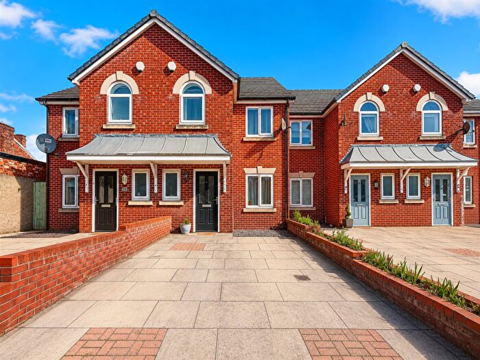 3 Bedroom Terraced House For Sale In Dodworth Avenue, Southport, PR8