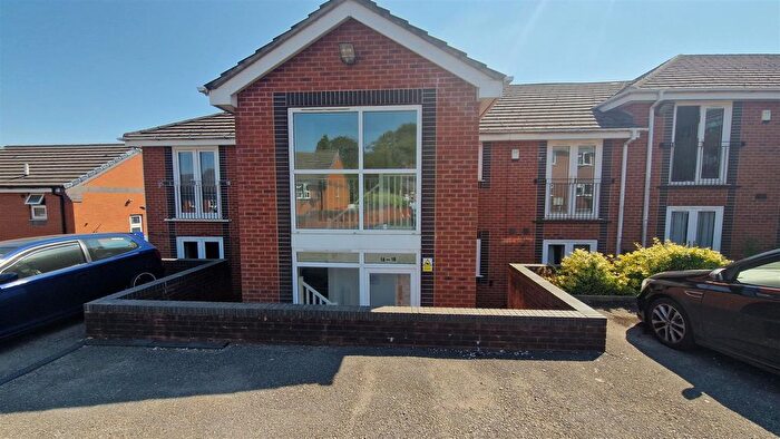 2 Bedroom Flat To Rent In Bucknall Old Road, Stoke-On-Trent, ST1
