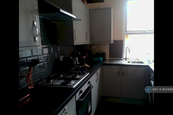 2 Bedroom Maisonette To Rent In Above Talbot Road, Blackpool, FY1