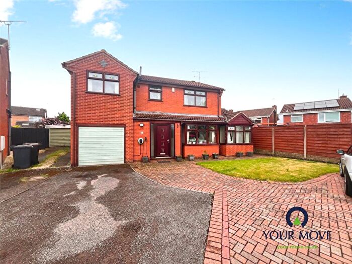 4 Bedroom Detached House For Sale In Cheltenham Close, Bedworth, Warwickshire, CV12