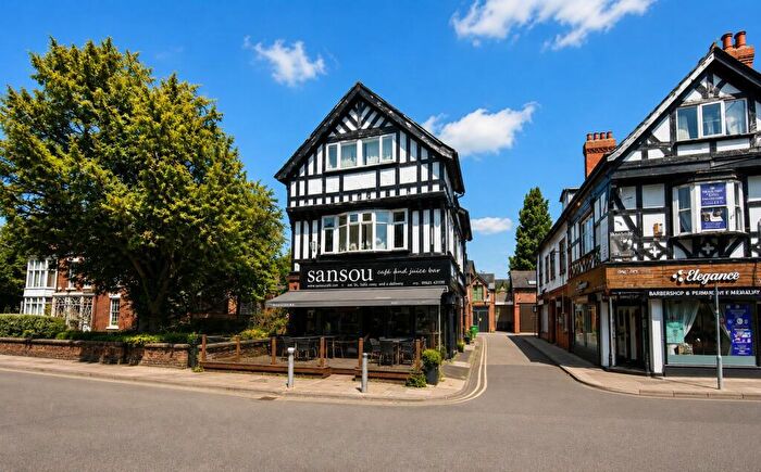 4 Bedroom Flat To Rent In Barlow Moor Road, Didsbury, M20