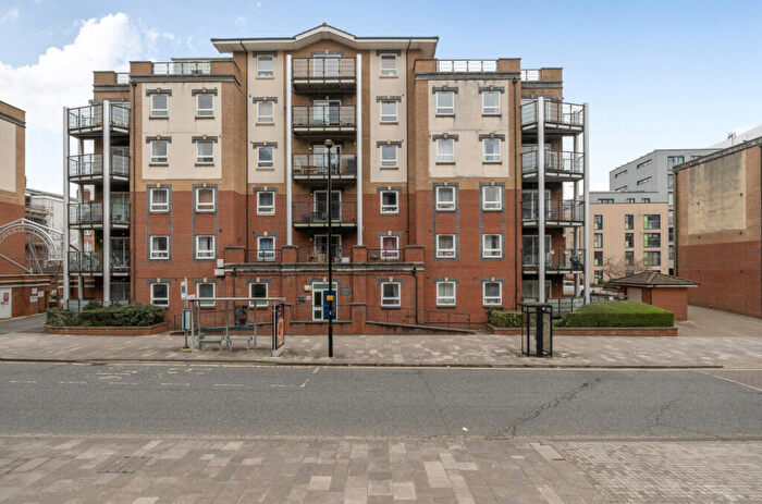 2 Bedroom Flat For Sale In Briton Street, Southampton, Hampshire, SO14