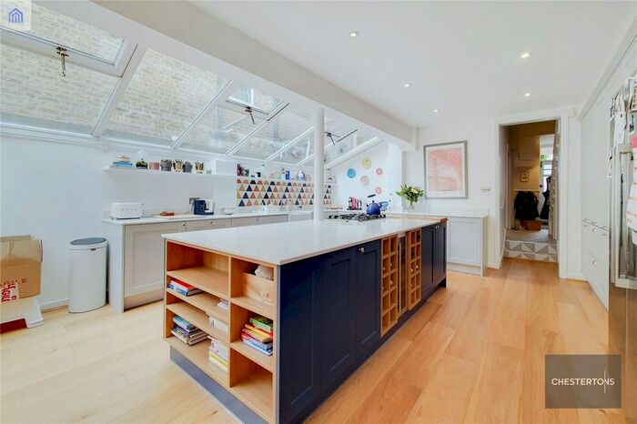 4 Bedroom Terraced House To Rent In Clifton Avenue, London, W12