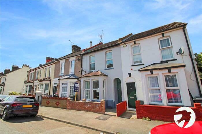 3 Bedroom Terraced House To Rent In Lynton Road South, Gravesend, Kent, DA11