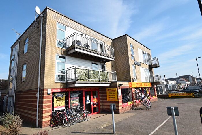 2 Bedroom Flat To Rent In London Road, Benfleet, SS7