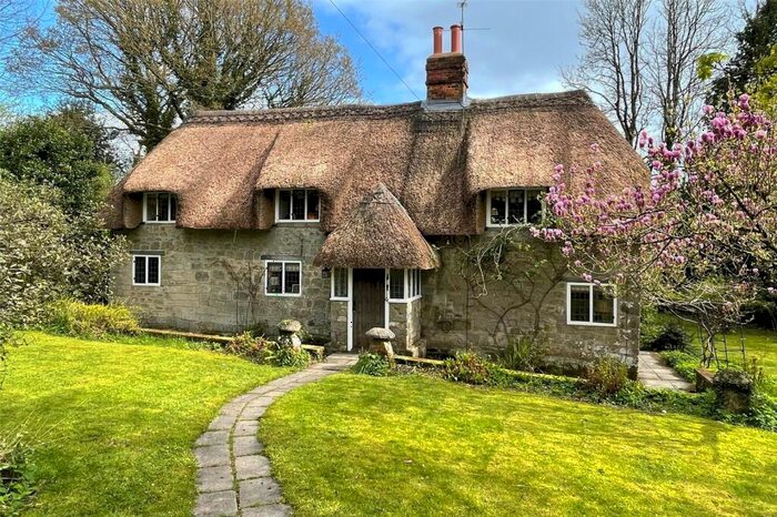 5 Bedroom Detached House For Sale In The Green, East Knoyle, Salisbury, SP3