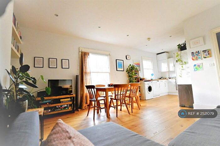 2 Bedroom Penthouse To Rent In Herne Hill, London, SE24