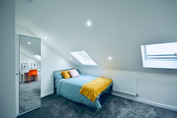 7 Bedroom House To Rent In Lawrence Road, Liverpool, L15