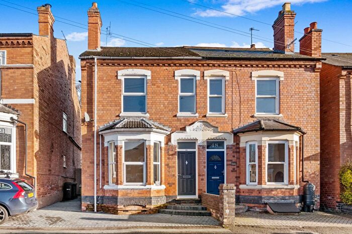 3 Bedroom Semi Detached House For Sale In Barbourne Lane, Barbourne, Worcester., WR1