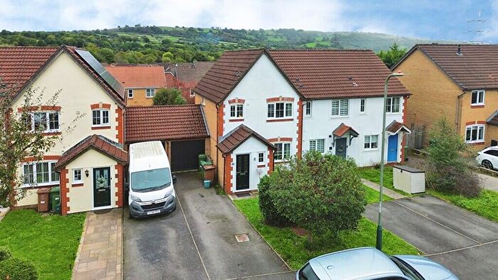 3 Bedroom Semi-Detached House For Sale In Llys-y-coed, Ystrad Mynach, CF82