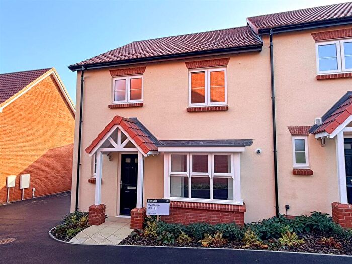 3 Bedroom Semi Detached House For Sale In Limers Lane, Northam, Bideford, EX39