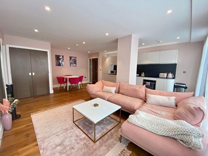 2 Bedroom Flat To Rent In Ryedale House, York, YO1