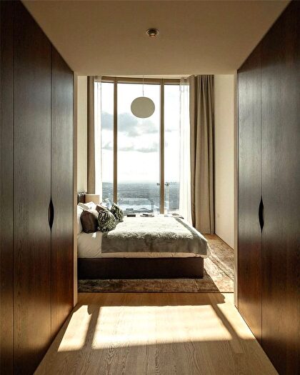 2 Bedroom Flat For Sale In One Park Drive, Canary Wharf, E14