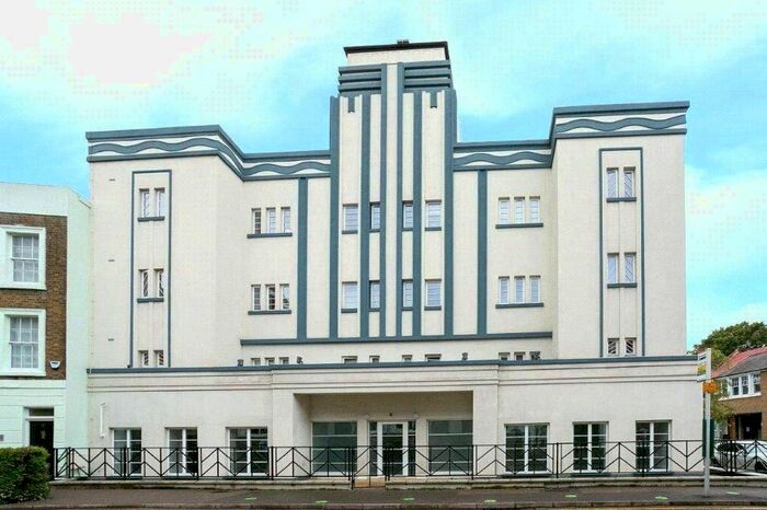 1 Bedroom Flat To Rent In King Street, Watford, Hertfordshire, WD18