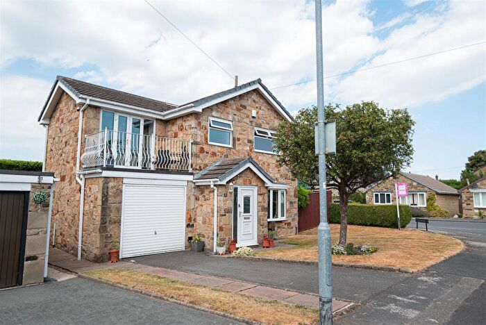4 Bedroom Detached House For Sale In Eastfield Drive, Kirkburton, Huddersfield, HD8