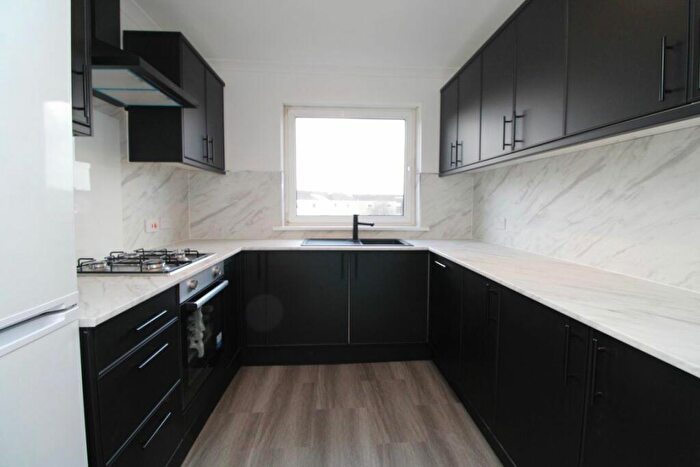 3 Bedroom Flat To Rent In High Street, Renfrew, PA4