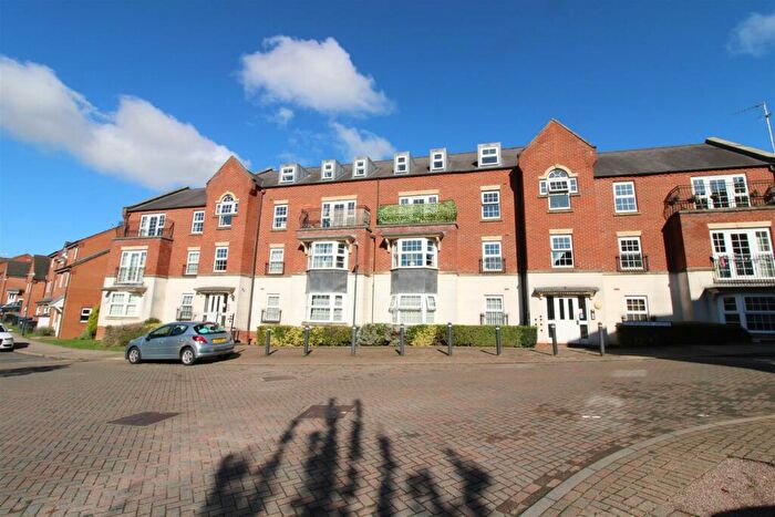 1 Bedroom Apartment To Rent In Stowe Drive, Rugby, CV22
