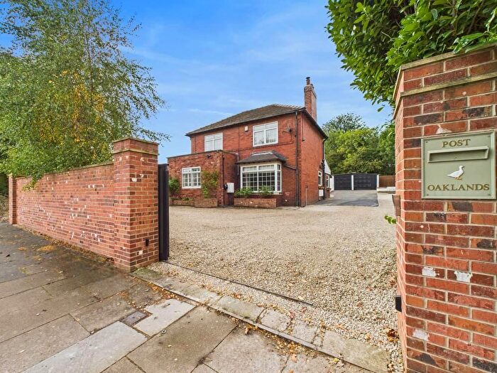 4 Bedroom Detached House For Sale In Fryston Road, Castleford, WF10