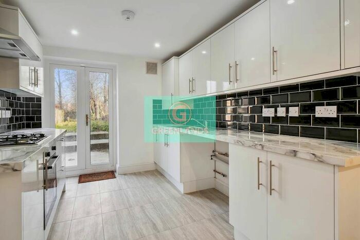 6 Bedroom Terraced House To Rent In Amersham Road, London, SE14