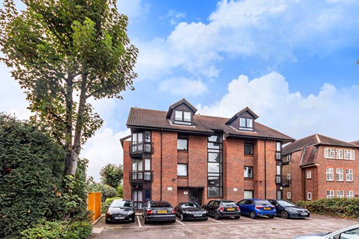 1 Bedroom Flat To Rent In Croydon Road, Dukes Court, BR3