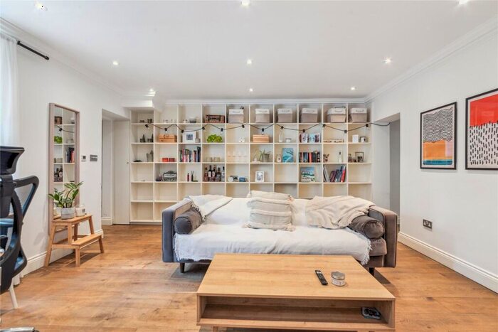 1 Bedroom Flat To Rent In Gloucester Avenue, London, NW1