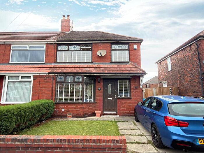 2 Bedroom End Of Terrace House For Sale In Argyll Road, Chadderton, Oldham, Greater Manchester, OL9