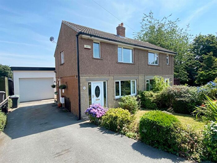 2 Bedroom Semi Detached House For Sale In St. Pauls Road, Huddersfield, HD5