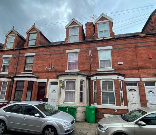 3 Bedroom houses for sale in Nottingham Road, NG7, Nottingham