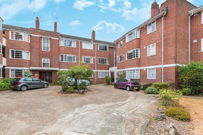 2 Bedroom Flat To Rent In Beaufort Road, Kingston, KT1