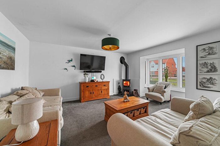 4 Bedroom Detached House For Sale In Oatside, Kirby Cross, Frinton, Essex, CO13